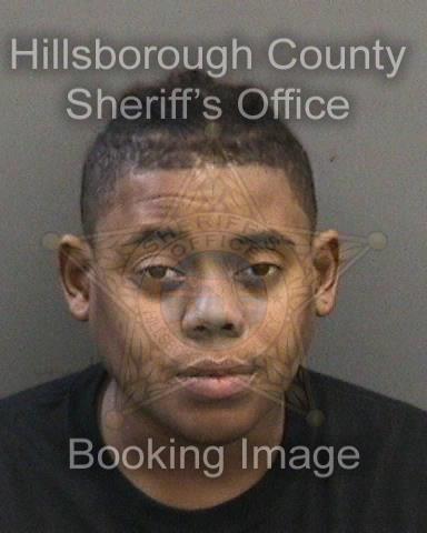 JONYCE ARIELE HOLLINS  Pics