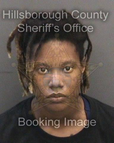 TAELER ALONDRA GREEN  Pics