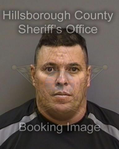 LEONARDO ECHEMENDIA FLORES  Pics