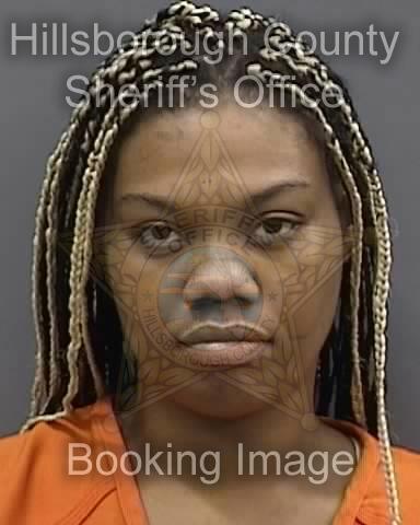 KIANA MONIQUE FELLS  Pics